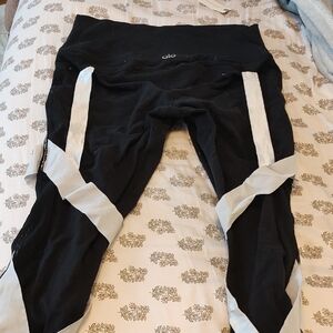 ALO Yoga Mesh Leggings with Black and White Contrast